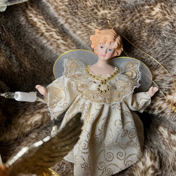 Vintage Victorian Angels Ornaments /tree Topper Porcelain White Gold Lace Lot 4 - Picture 3 of 12